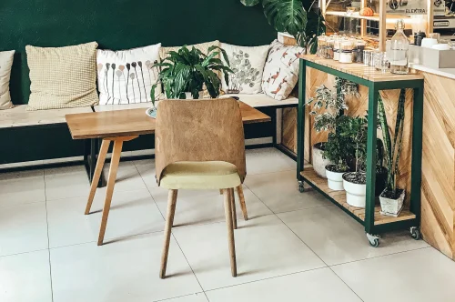 تطورت إصدارات مختلفة على مر السنين