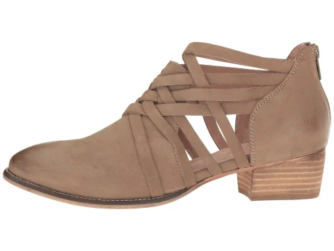 حذاء الكاحل البني للنساء من سيشيل